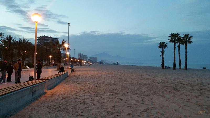 2015-04-25-alicante_beach